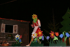 P1350883