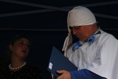 pohádka-o-princi-který-měl-v-pupiku-šroubek_003