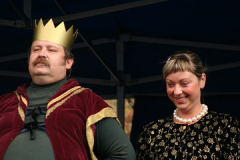 pohádka-o-princi-který-měl-v-pupiku-šroubek_031