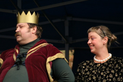 pohádka-o-princi-který-měl-v-pupiku-šroubek_032